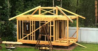 Сарай из бруса 100х100 в Нижнекамске - строительство под ключ | Строй-Нжм от 41884 руб.